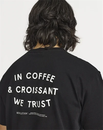 Revolution - Printed T-Shirt - Black